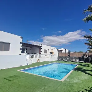 https://villa-vinsta.in-canary-islands.com