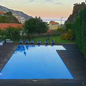 https://funchal-view-apartament.madeira-islandshotels.com